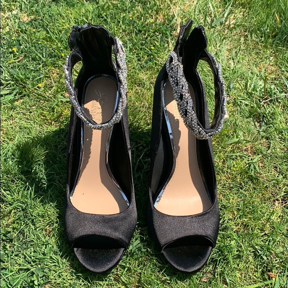 BRAND NEW JEWEL HEELS